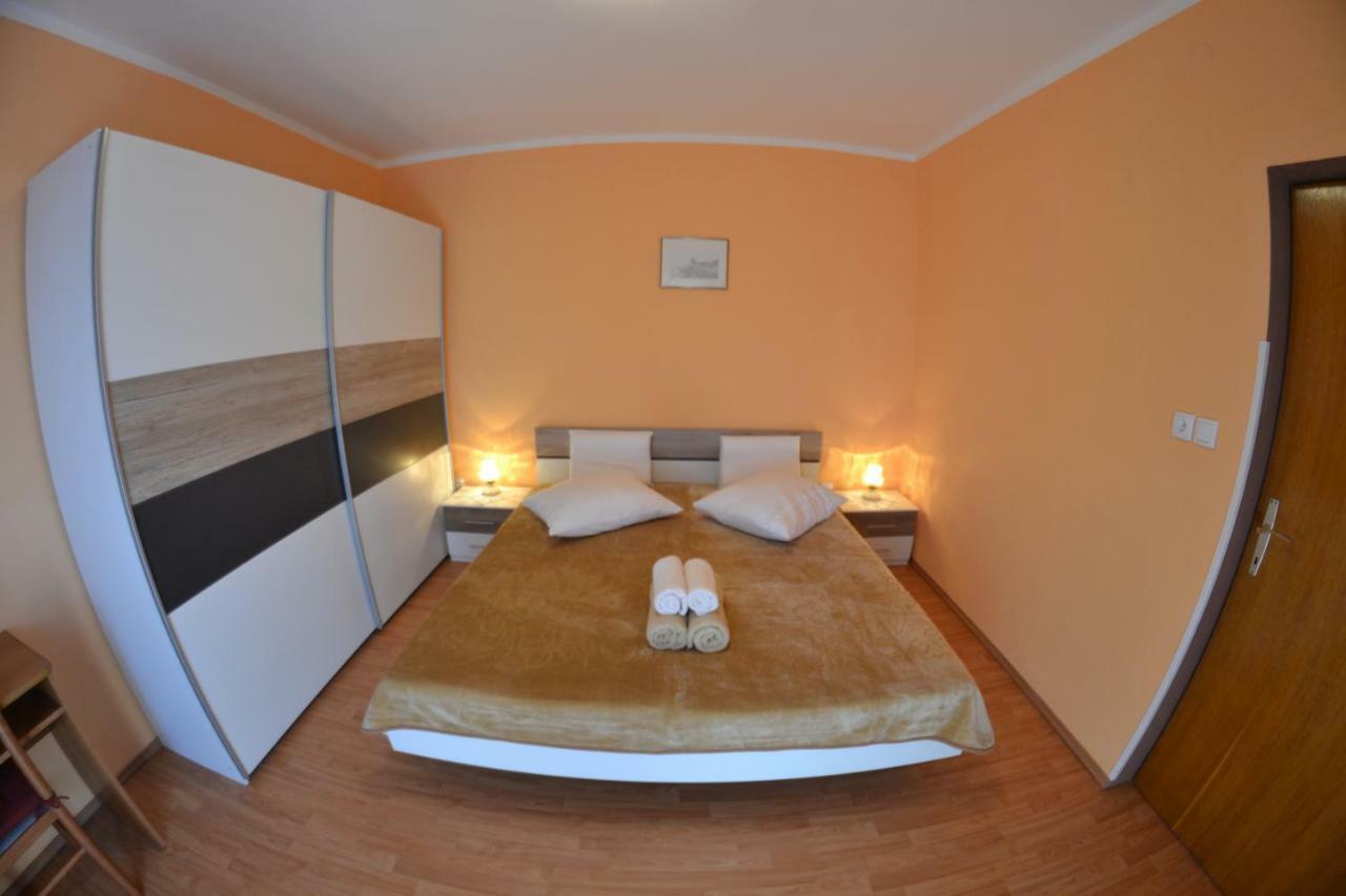 Apartman Jadranka Palit Exterior foto
